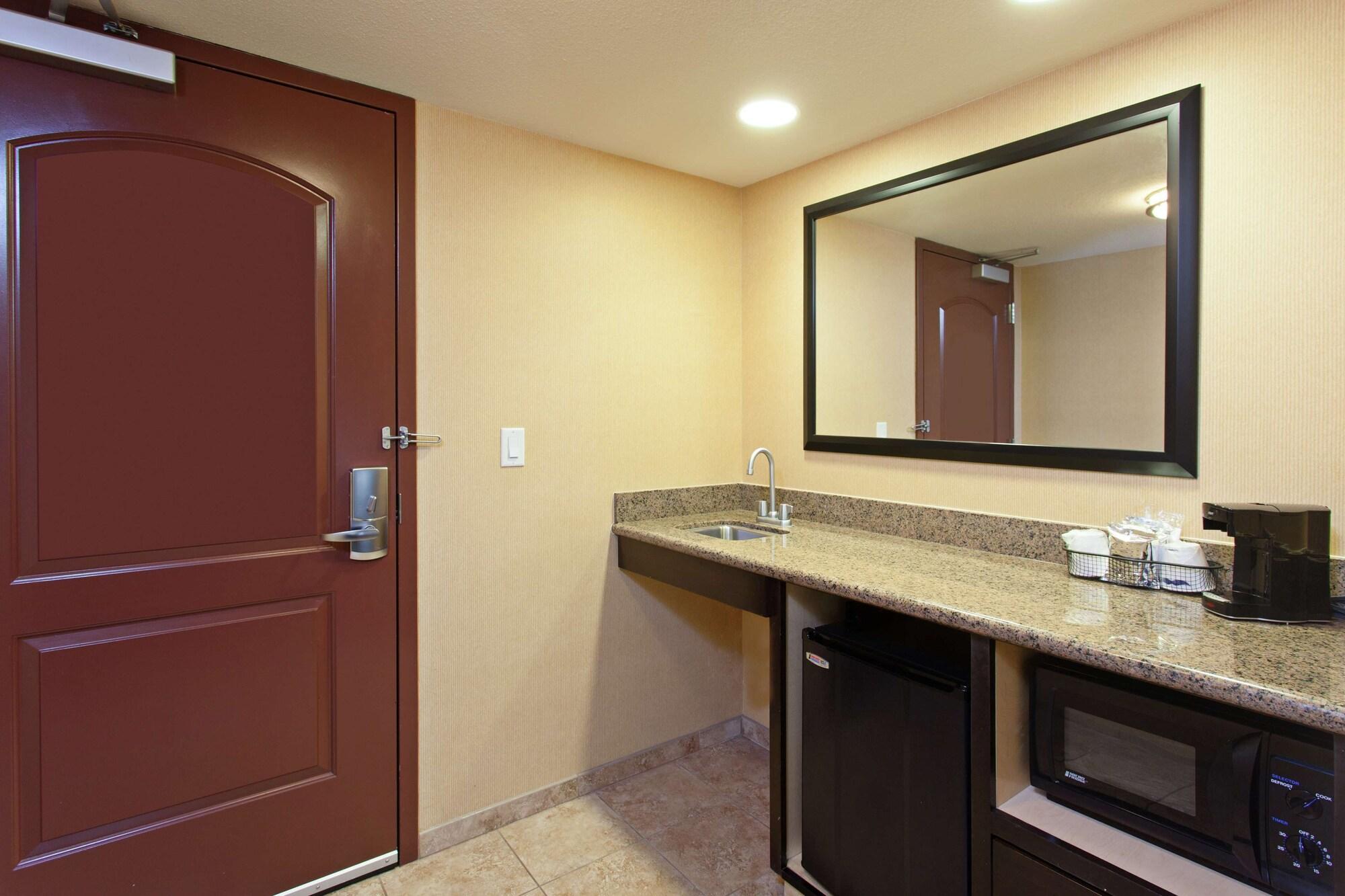 Hampton Inn & Suites Fresno - Northwest Herndon Exterior photo